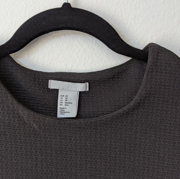 H&M Zipper Top - Picture 2 of 2